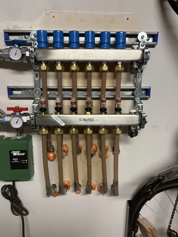 Plumber performing Gas Leak Detection at a residential property in Nichols Hills